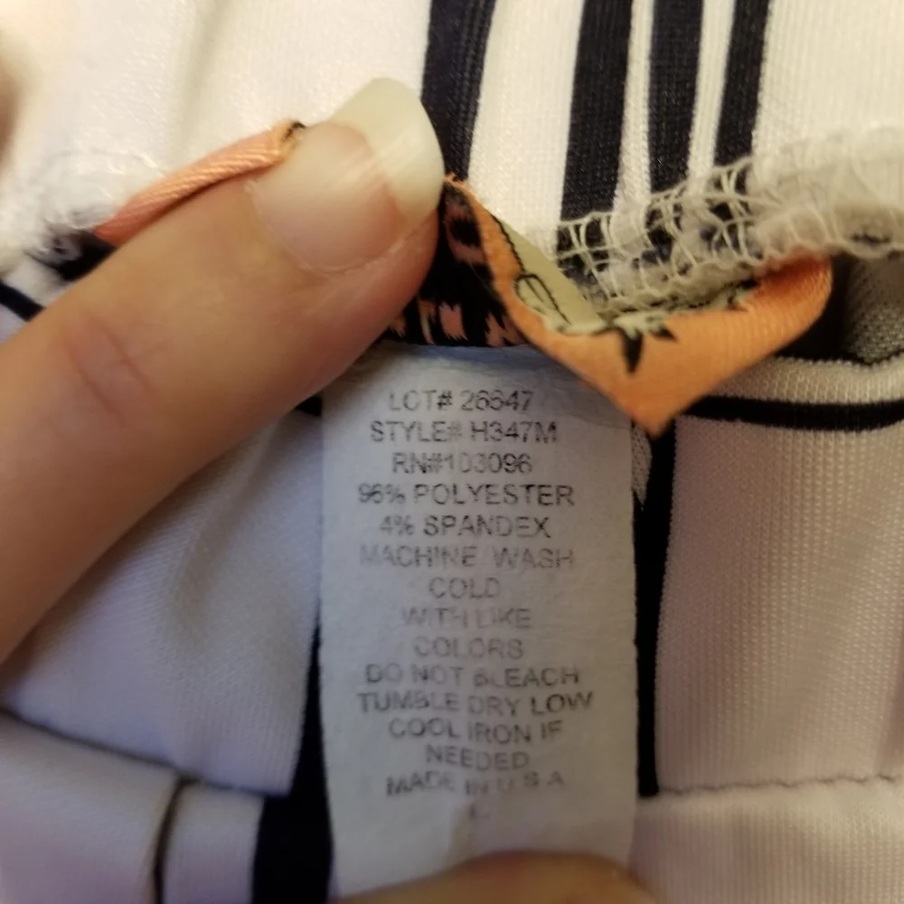 Black & White Plaid High-Low Skirt with Elastic Waistband - Picture 4 of 4